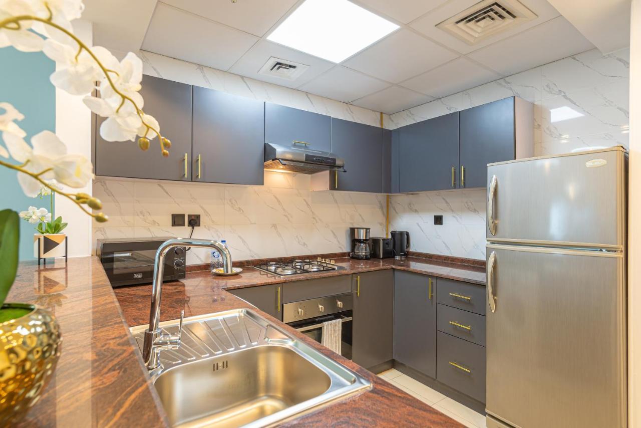 Marco Polo - 1br With Marina Views, Near Metro & Marina Mall Apartment